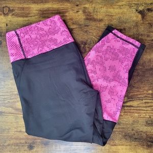 Knockout Capri Leggings